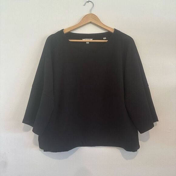 Max Studio London Black Batwing Oversized 3/4 Sleeve Sweatshirt Size Large - Picture 1 of 4